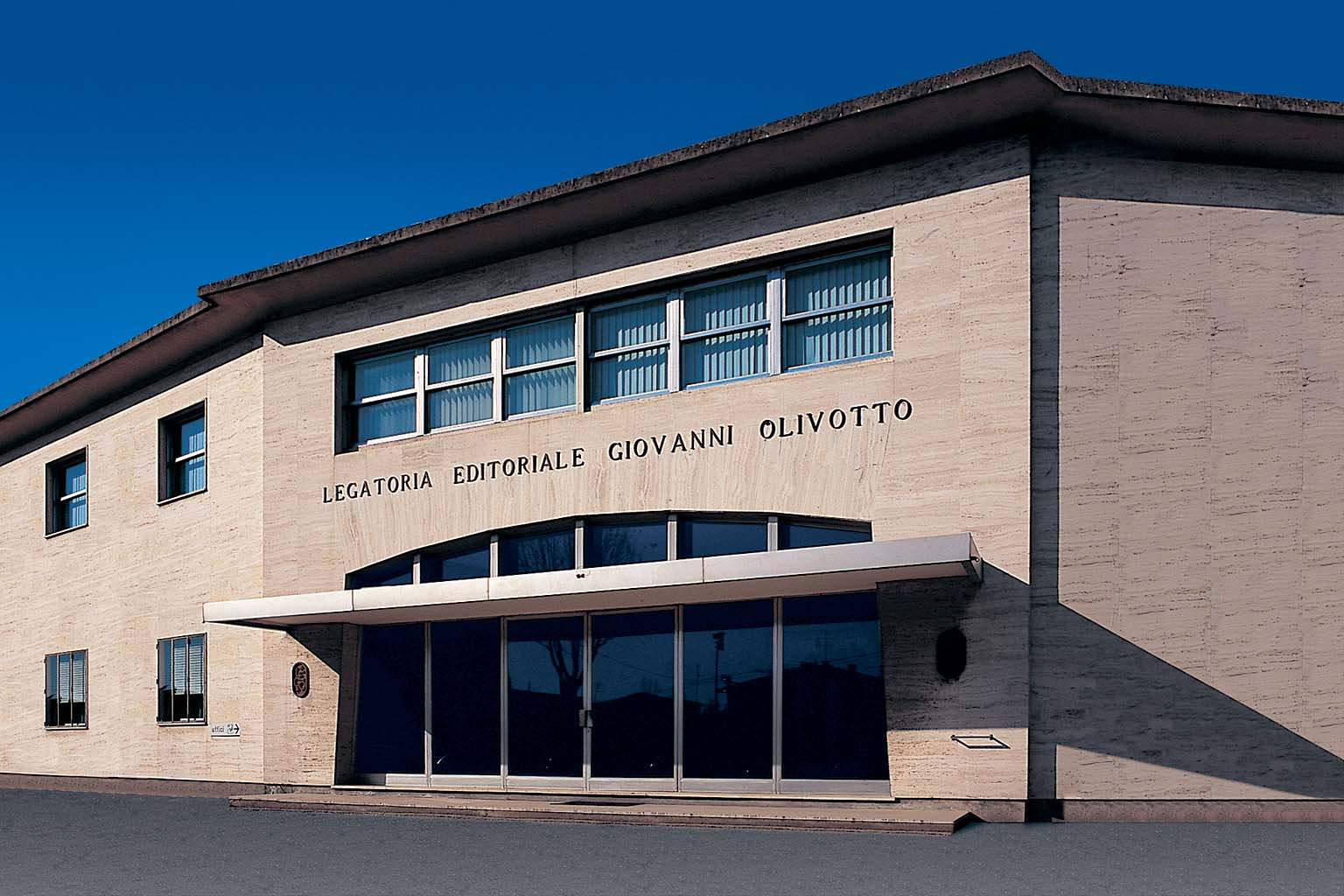 Ingresso sede L.E.G.O. di Vicenza | Legatoria Editoriale Giovanni Olivotto L.E.G.O. S.p.A. – https://www.legogroup.com